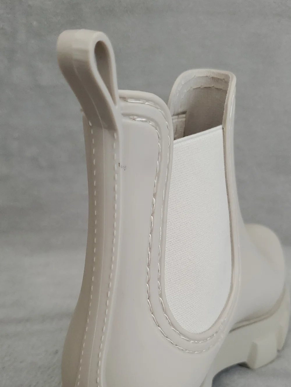 🆕️JEFFREY CAMPBELL Cream Platform Water Resistant Chelsea Lug Sole Boots SIZE:6